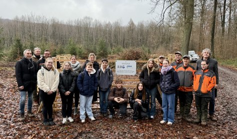 Aufforstungsprojekt der achten Klassen in Kooperation mit Fachdienst Forst der Stadt Bad Salzuflen, © Stadt Bad Salzuflen